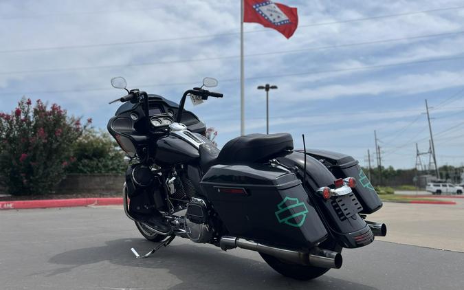 2019 Harley-Davidson® FLTRX Road Glide® Vivid Black 656104