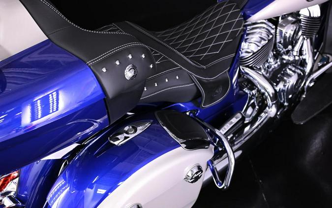 2024 Indian Motorcycle® Roadmaster® with Powerband Audio Package Spirit Blue Metallic/Silver Quartz