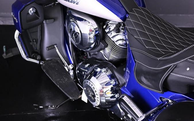 2024 Indian Motorcycle® Roadmaster® with Powerband Audio Package Spirit Blue Metallic/Silver Quartz