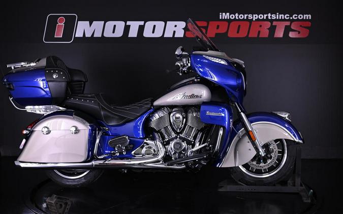 2024 Indian Motorcycle® Roadmaster® with Powerband Audio Package Spirit Blue Metallic/Silver Quartz