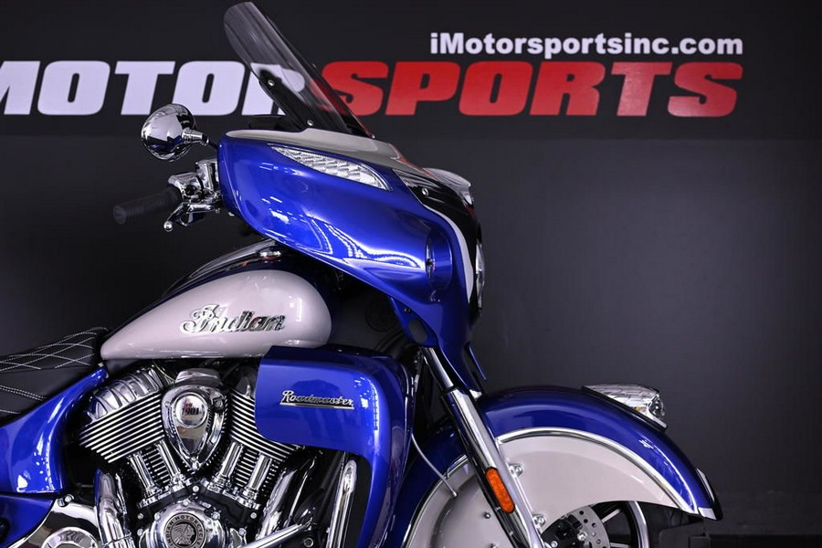 2024 Indian Motorcycle® Roadmaster® with Powerband Audio Package Spirit Blue Metallic/Silver Quartz