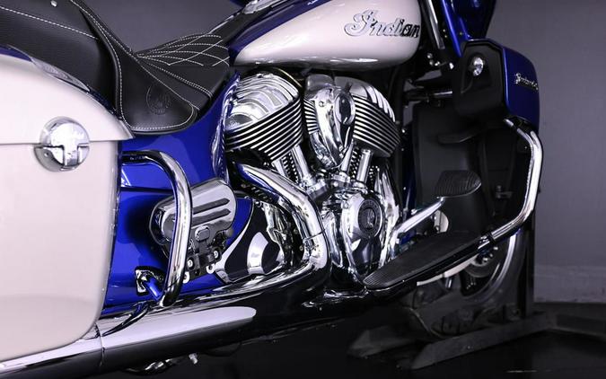 2024 Indian Motorcycle® Roadmaster® with Powerband Audio Package Spirit Blue Metallic/Silver Quartz