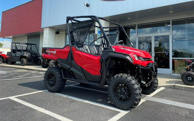 2024 Honda Pioneer 1000 Deluxe