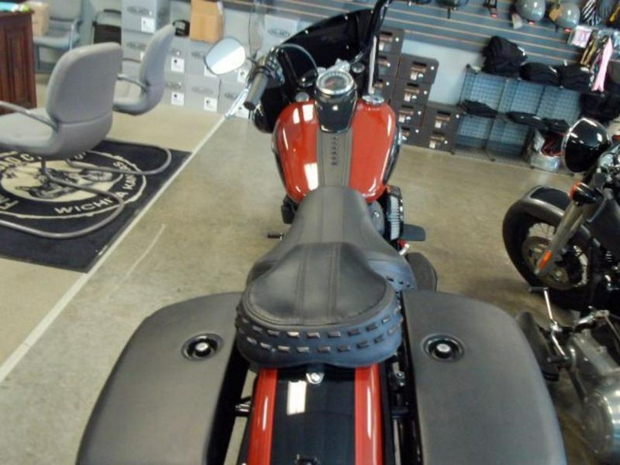 2024 Harley-Davidson® FLHCS 114