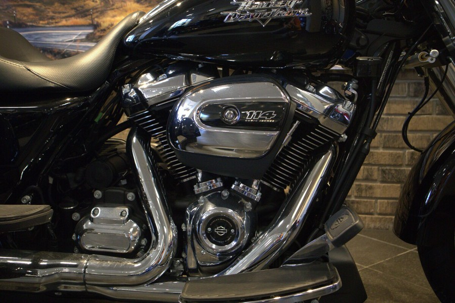 2022 Freewheeler (FLRT)