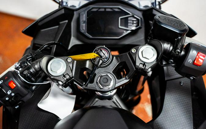 2026 Kawasaki Ninja® 500 Metallic Flat Spark Black