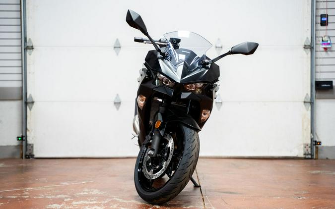 2026 Kawasaki Ninja® 500 Metallic Flat Spark Black