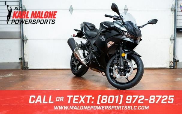 2026 Kawasaki Ninja® 500 Metallic Flat Spark Black