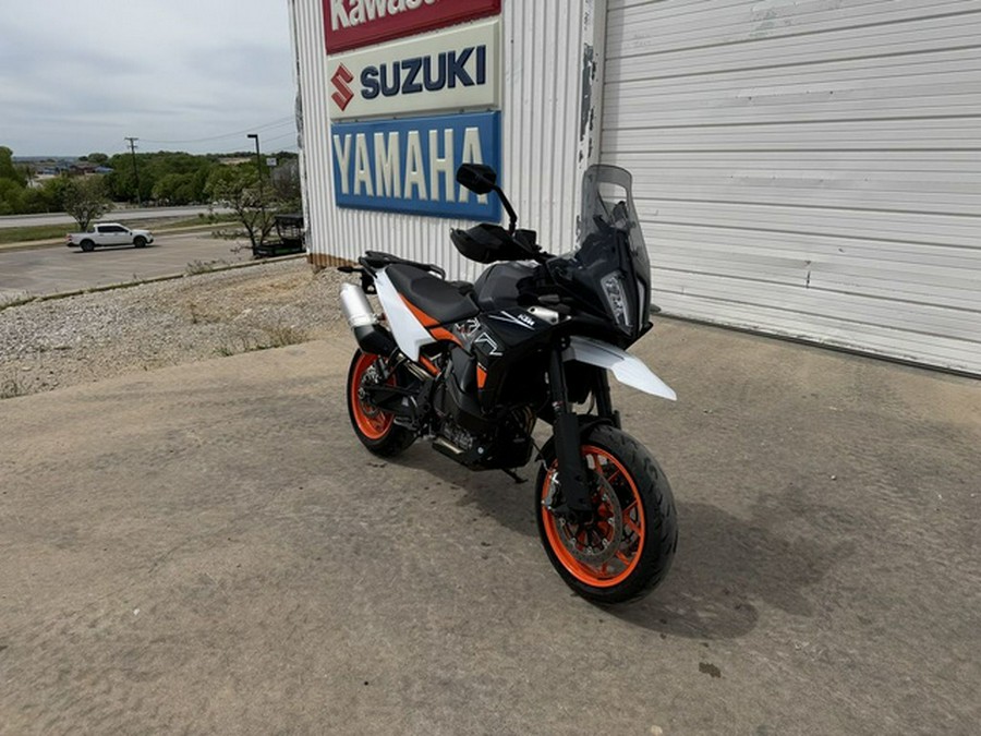 2024 KTM 890 SMT