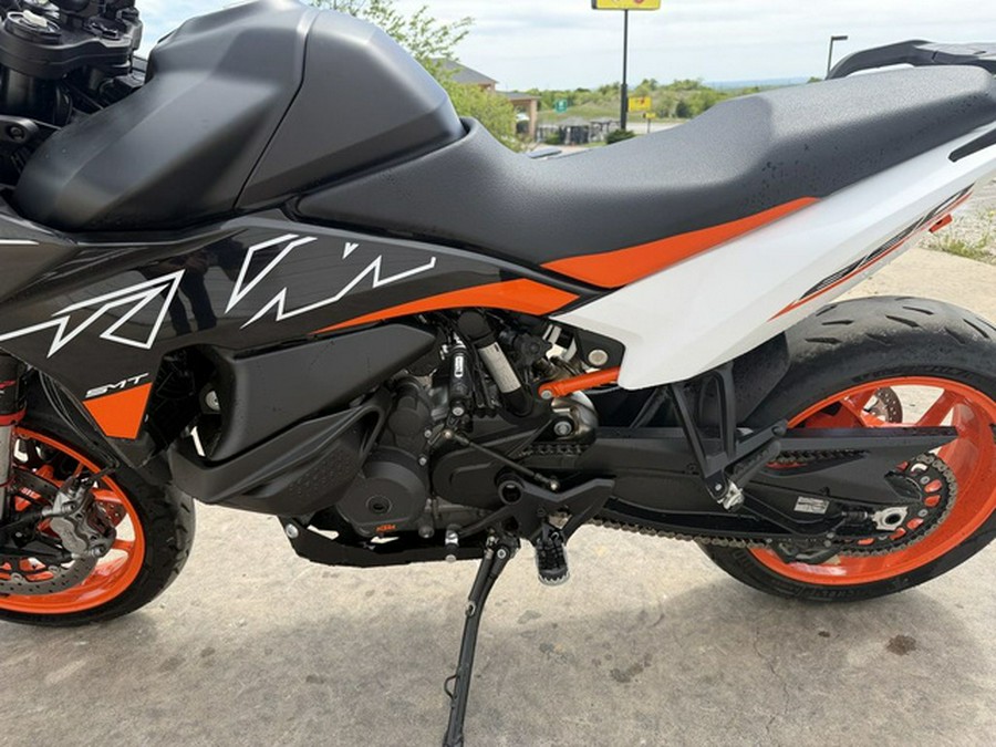 2024 KTM 890 SMT