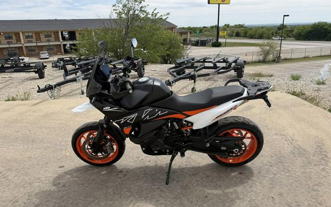 2024 KTM 890 SMT