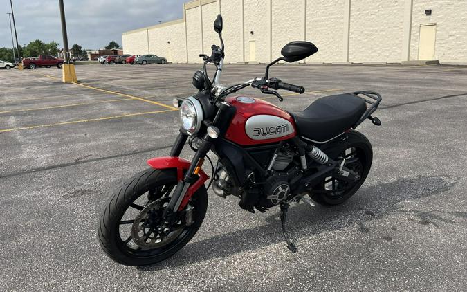 2015 Ducati Scrambler Icon
