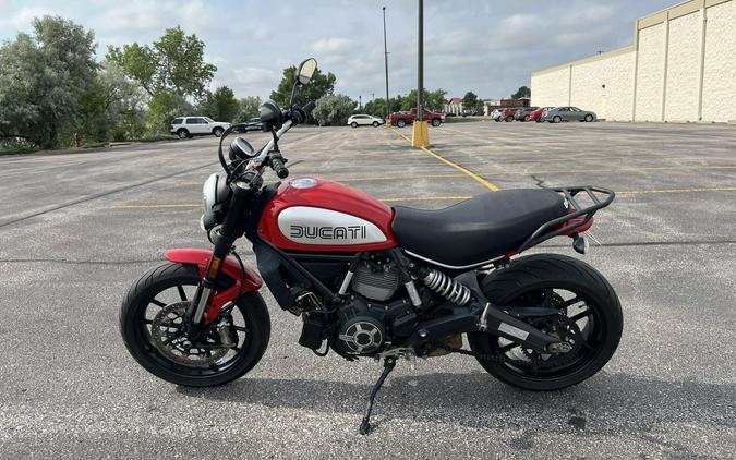 2015 Ducati Scrambler Icon