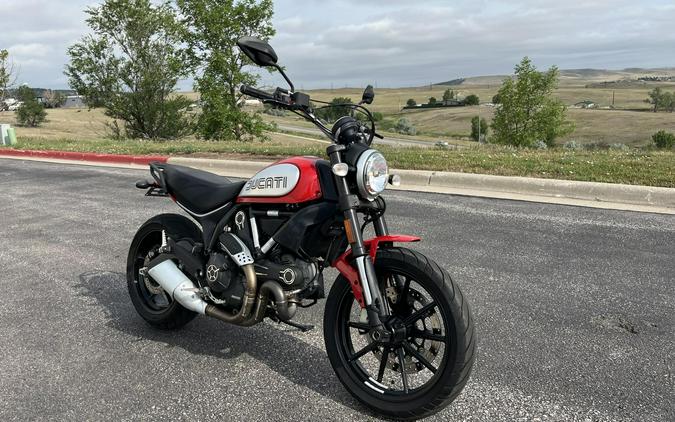 2015 Ducati Scrambler Icon