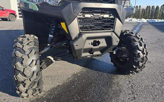 2026 Can-Am Defender 6x6 DPS