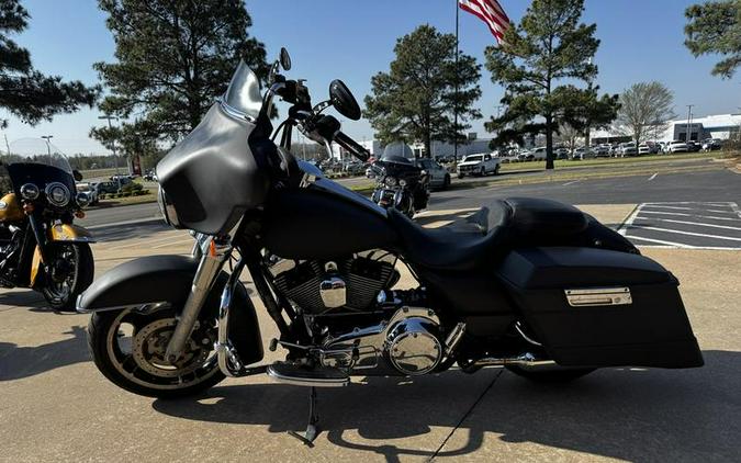 2010 Harley-Davidson® FLHX - Street Glide®