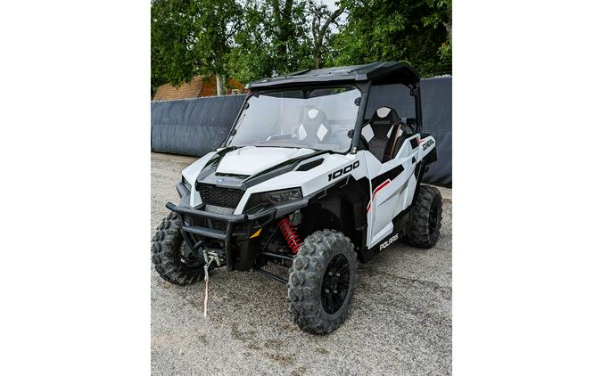 2021 Polaris Industries GENERAL 1000 Deluxe Ride Command White Lightning