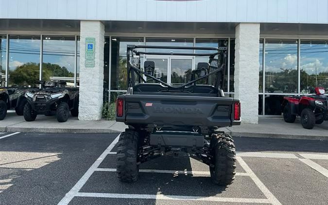 2024 Honda Pioneer 1000 Deluxe