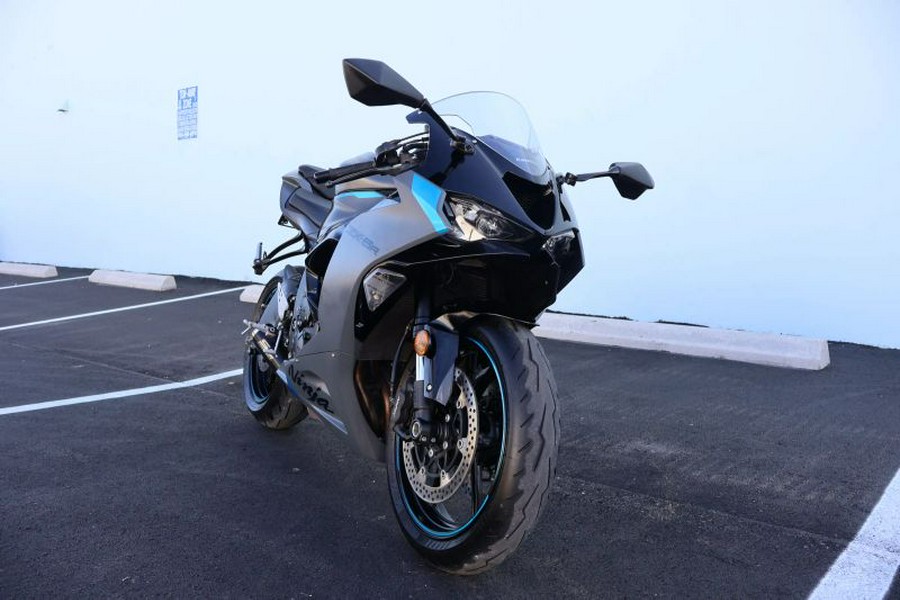 2025 KAWASAKI NINJA ZX636R