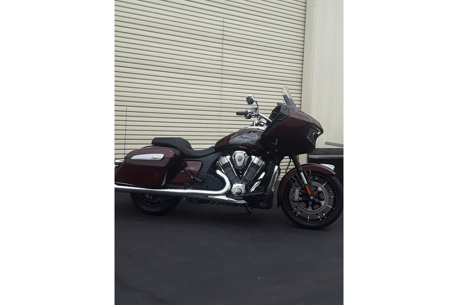 2023 Indian Motorcycle CHALLENGER LIMITED, MAROON METALLIC, CAL