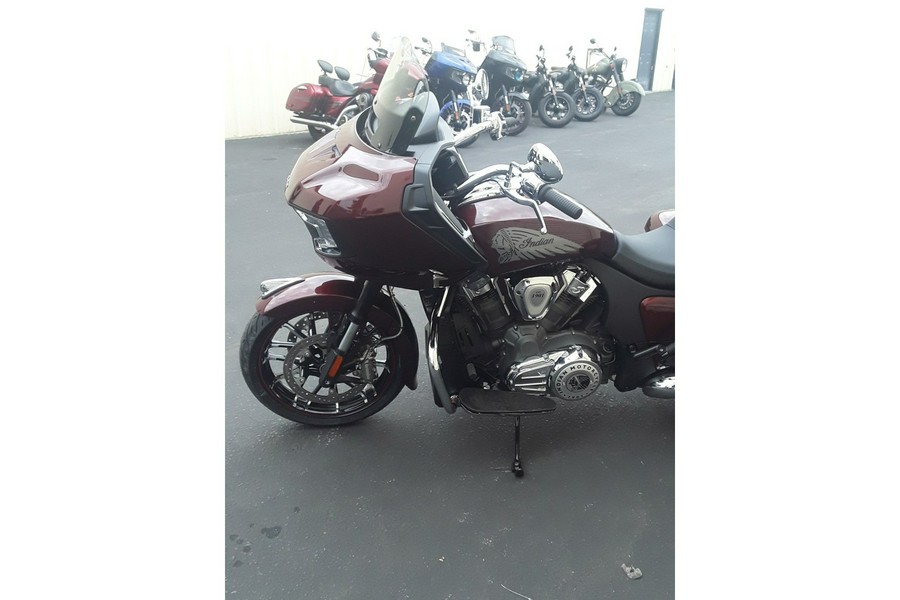 2023 Indian Motorcycle CHALLENGER LIMITED, MAROON METALLIC, CAL