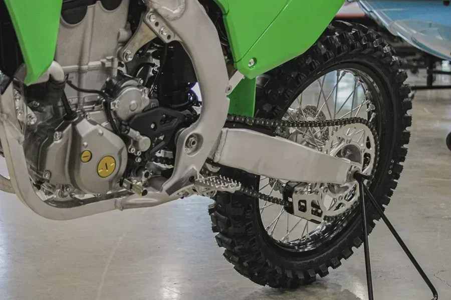 New 2025 KAWASAKI KX 450 LIME GREEN