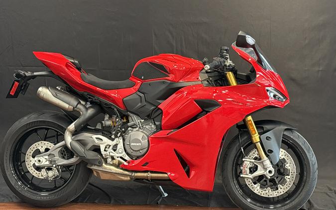 2025 Ducati Panigale V2 S