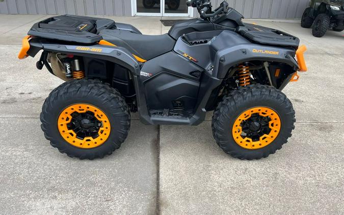 2025 Can-Am Outlander™ XT-P™ 1000R Mineral Grey and Orange Crush