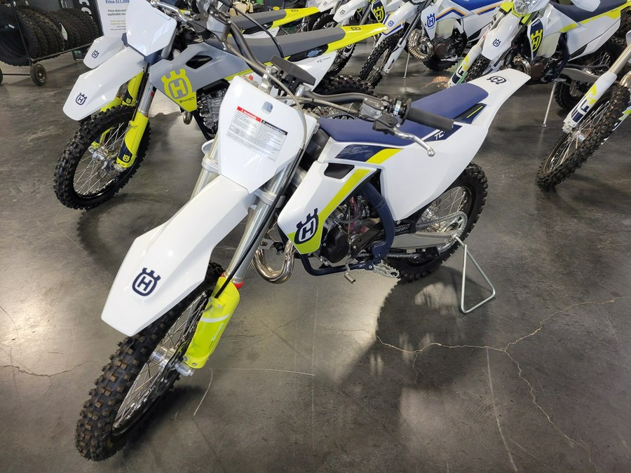 2022 Husqvarna Motorcycles TC 85 19/16