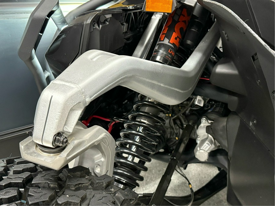 2024 Can-Am Maverick R X RS with Smart-Shox