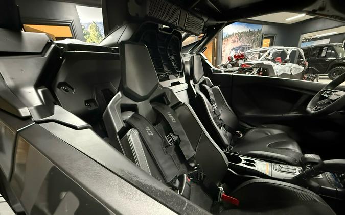 2024 Can-Am Maverick R X RS with Smart-Shox