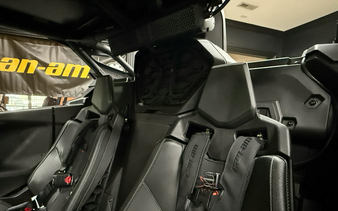 2024 Can-Am Maverick R X RS with Smart-Shox