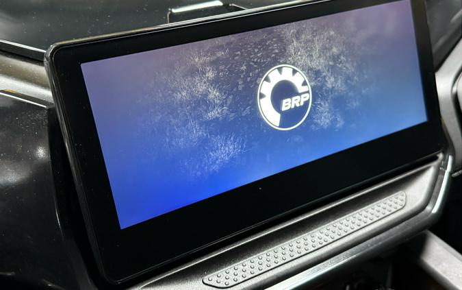 2024 Can-Am Maverick R X RS with Smart-Shox