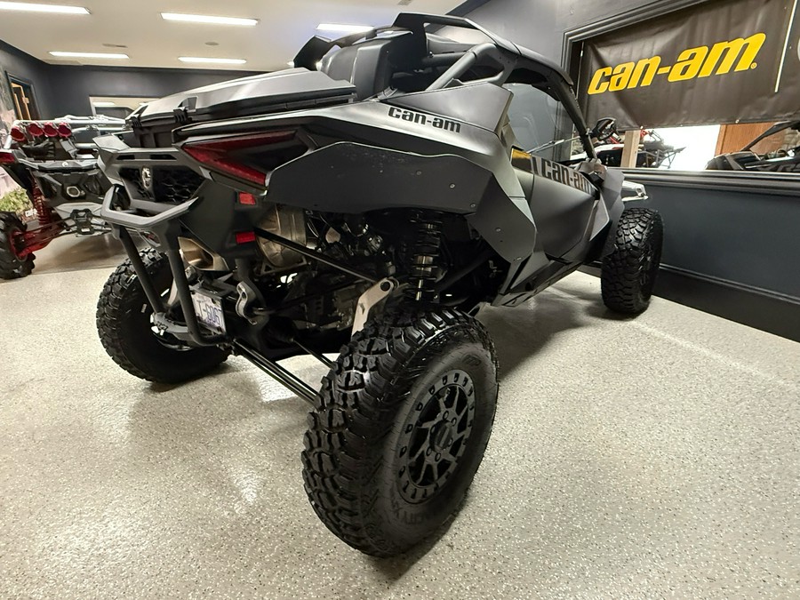2024 Can-Am Maverick R X RS with Smart-Shox