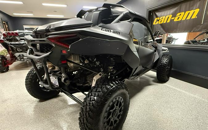 2024 Can-Am Maverick R X RS with Smart-Shox