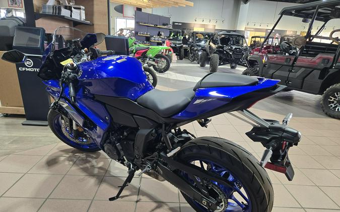 2026 YAMAHA YZF-R7