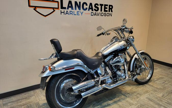 2003 Harley-Davidson® Softail Deuce Two-Tone Sterling Silver and Vivid Black FXSTDI