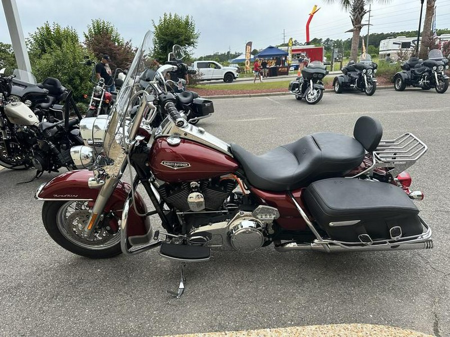 2010 Harley-Davidson® FLHRC - Road King® Classic