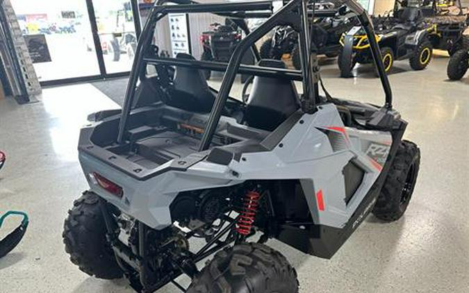 2024 Polaris RZR 200 EFI