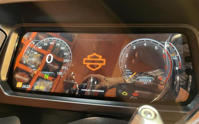 2025 Harley-Davidson® FLTRX - Road Glide®