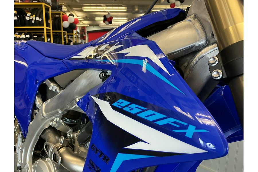2026 YZ250FXT - Yamaha