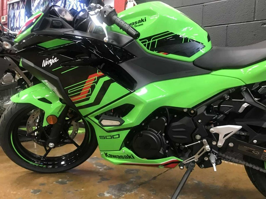 2024 Kawasaki NINJA 500 KRT EDITION SE ABS