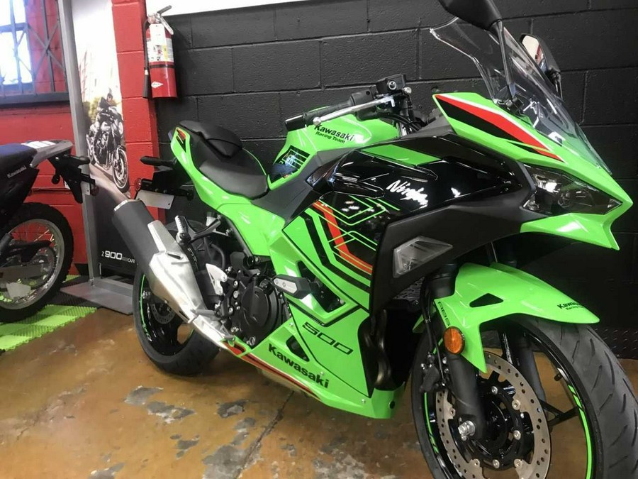 2024 Kawasaki NINJA 500 KRT EDITION SE ABS