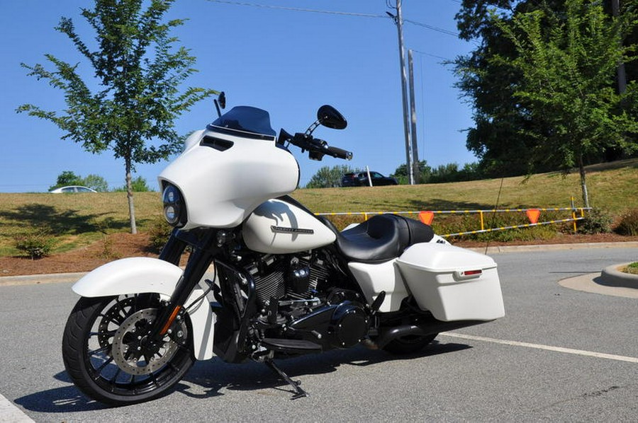 2018 Harley-Davidson® FLHXS - Street Glide® Special