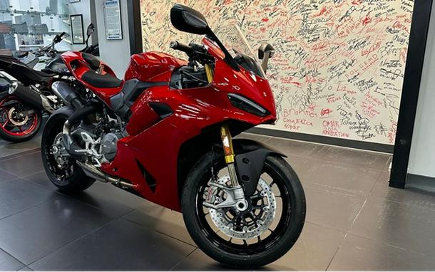 2025 Ducati Panigale V2 S