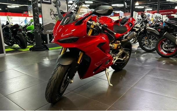 2025 Ducati Panigale V2 S
