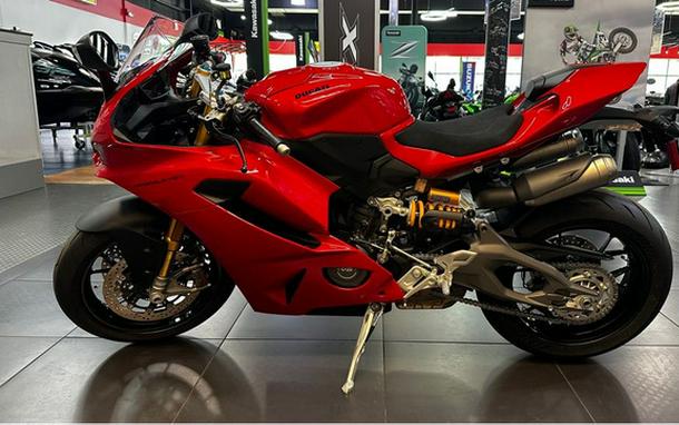 2025 Ducati Panigale V2 S