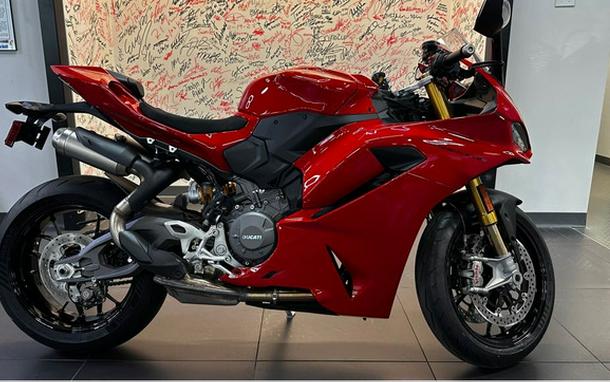 2025 Ducati Panigale V2 S