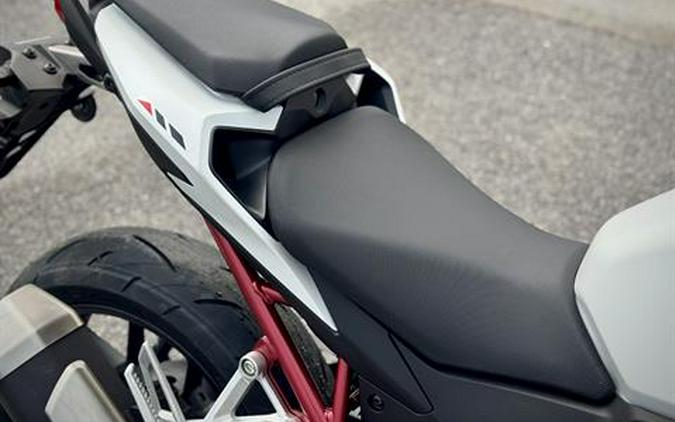 2025 Honda CB750 Hornet