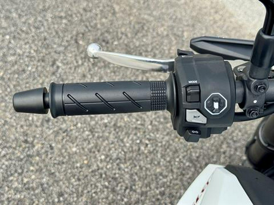 2025 Honda CB750 Hornet